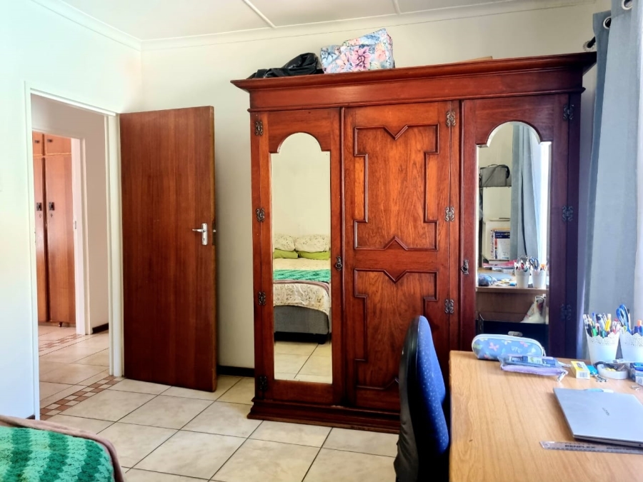 3 Bedroom Property for Sale in Hillcrest Northern Cape